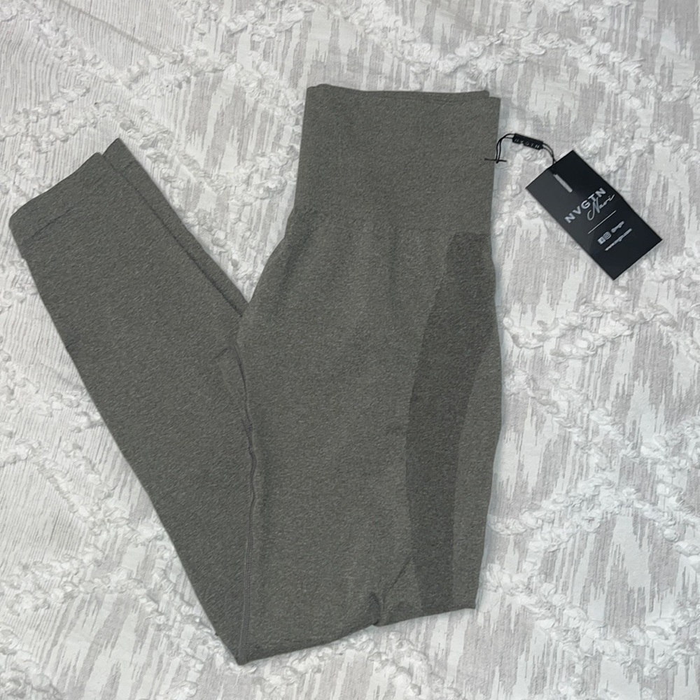 NWT NVGTN seamless contour leggings